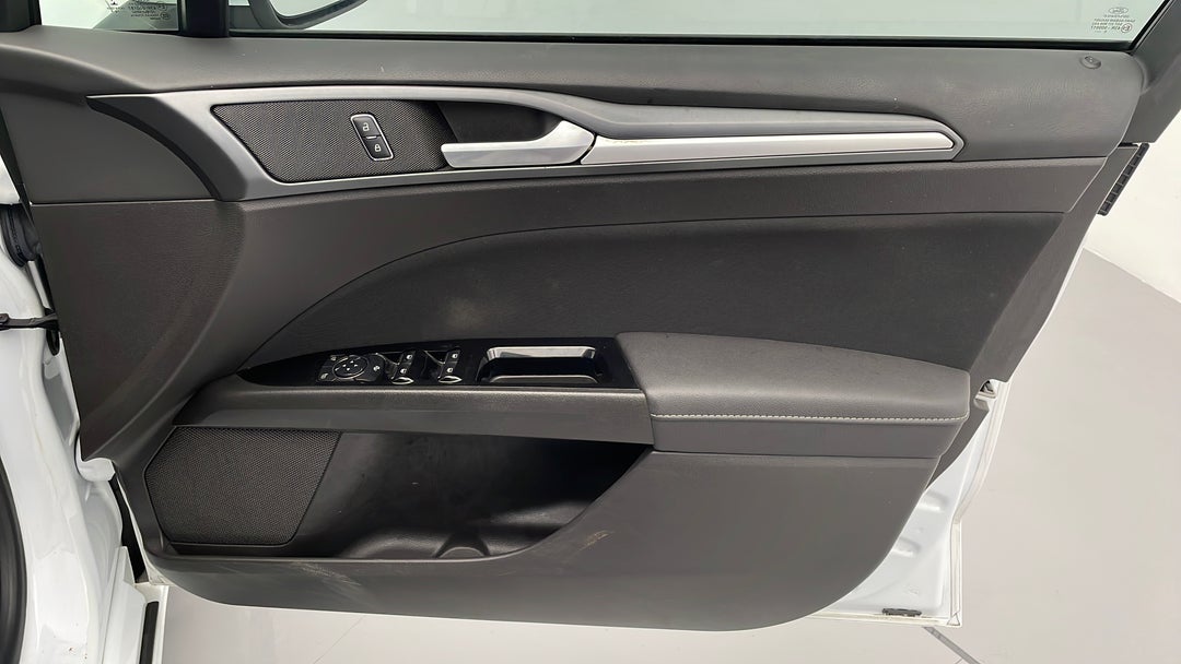 2016 Ford Mondeo Ambiente Tdci, Automatic, 57498 km, Speaker View