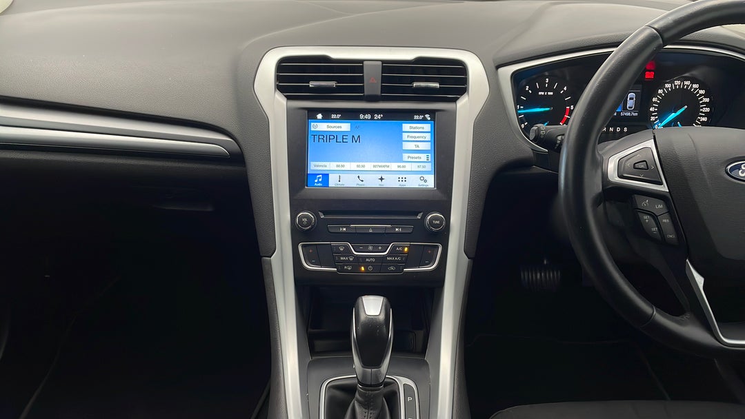 2016 Ford Mondeo Ambiente Tdci, Automatic, 57498 km, Center Console