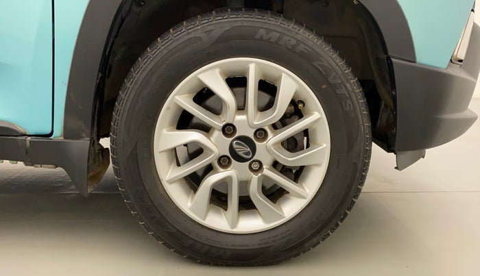 2016 Mahindra Kuv100 K8 D 6 STR, Diesel, Manual, 97,857 km, Right Front Wheel