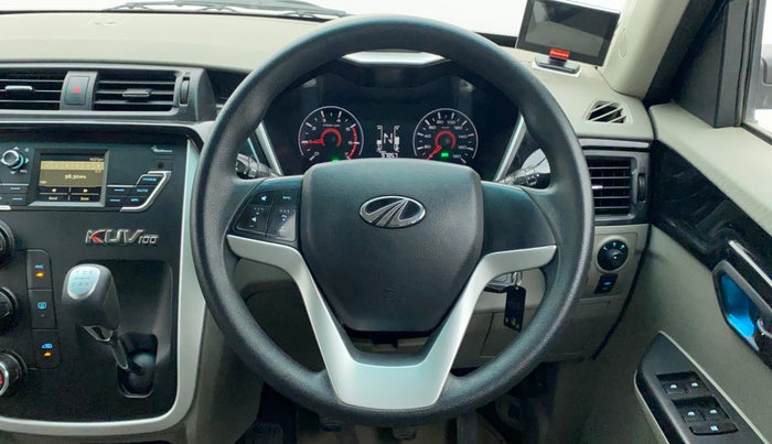 2016 Mahindra Kuv100 K8 D 6 STR, Diesel, Manual, 97,857 km, Steering Wheel Close Up