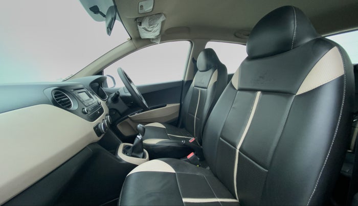 2014 Hyundai Grand i10 SPORTZ 1.2 KAPPA VTVT, Petrol, Manual, 78,739 km, Right Side Front Door Cabin View