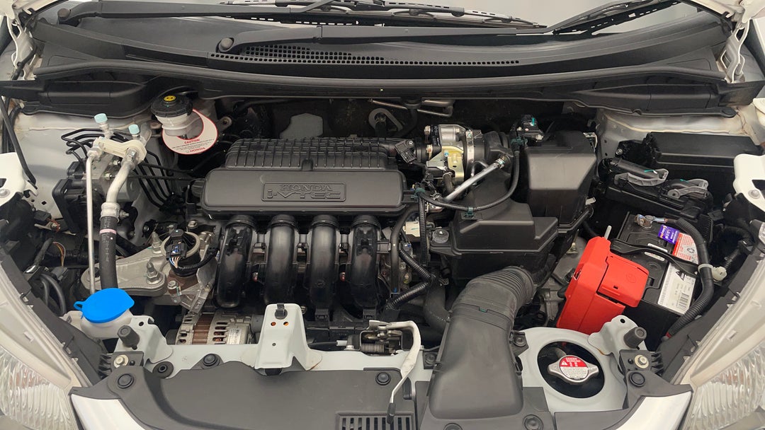 Open Bonnet (Engine)
