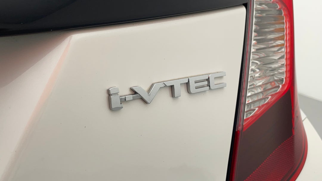 Badge (Boot Right Side)