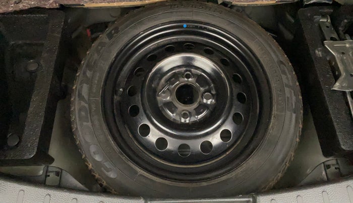 2015 Maruti Wagon R Stingray VXI, Petrol, Manual, 52,524 km, Spare Tyre