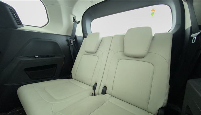 2021 Tata Safari XZA+  KRYOTEC, Diesel, Automatic, 16,533 km, Third Seat Row ( optional )