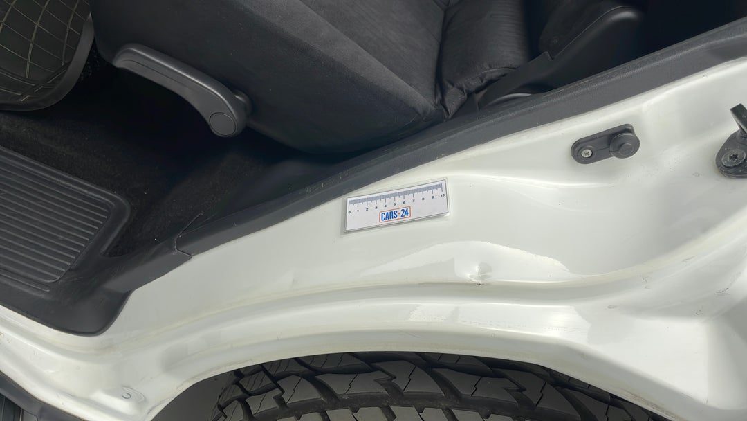 Door Sills Rear LHS Dent