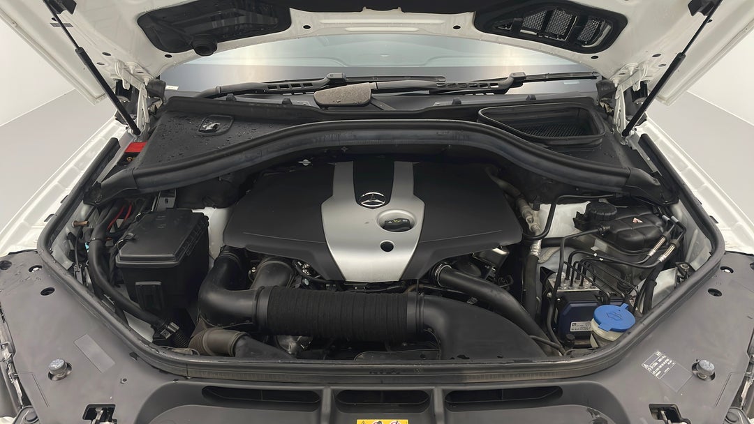 Open Bonnet (Engine)