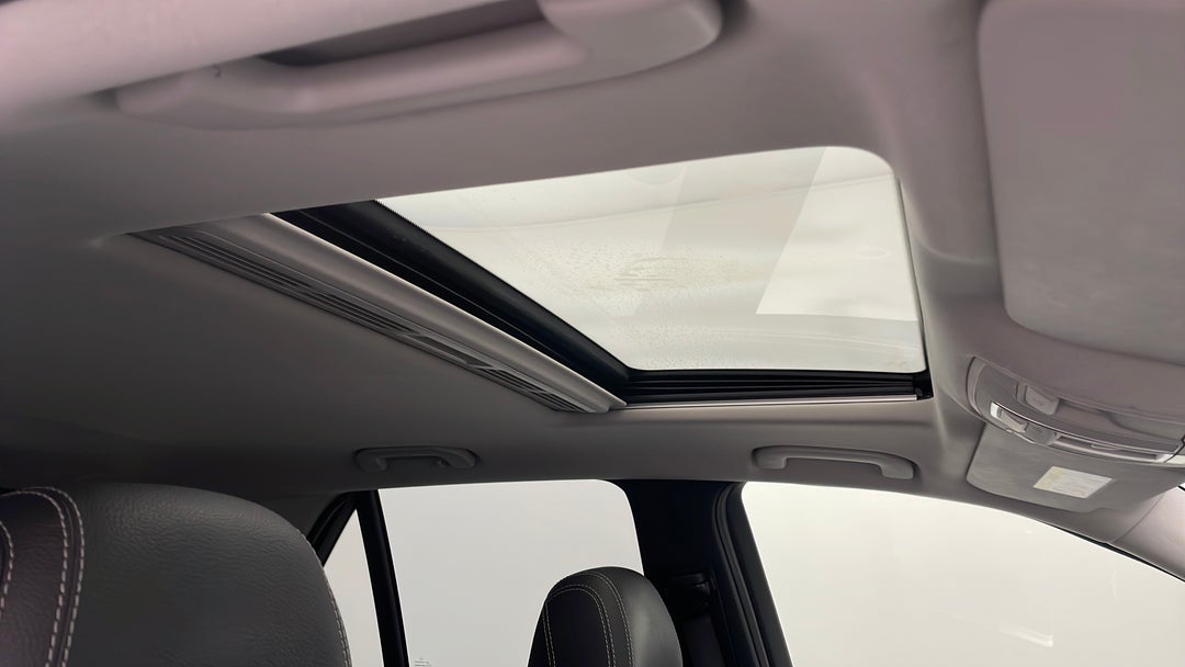 Interior Sunroof/Moonroof