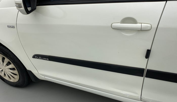 2016 Maruti Swift Dzire VDI ABS, Diesel, Manual, 94,706 km, Front passenger door - Slightly dented