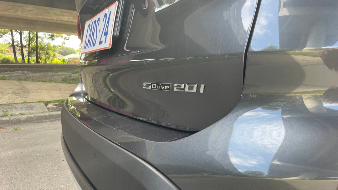 Badge (Boot Right Side)