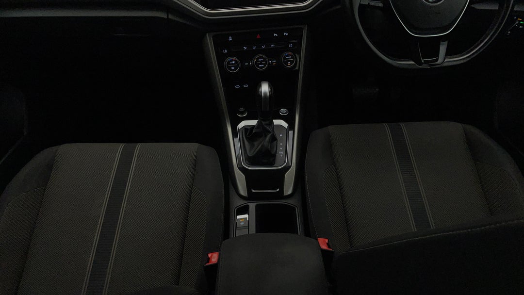 2021 Volkswagen T-roc 110tsi Style, Automatic, 57086 km, Center Console