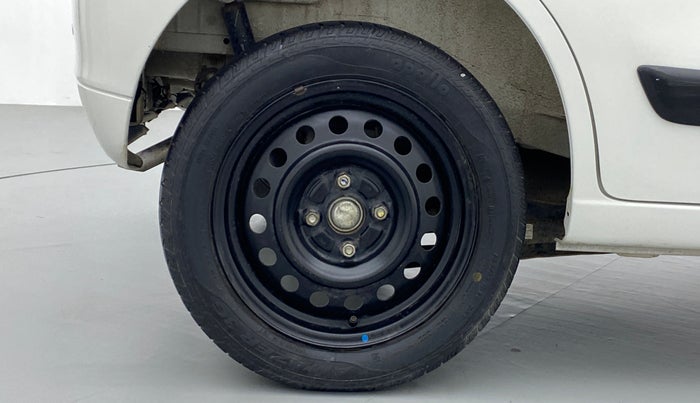 2016 Maruti Wagon R 1.0 VXI, Petrol, Manual, 25,451 km, Right Rear Wheel