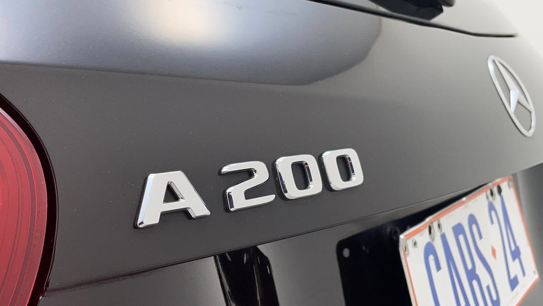 2016 Mercedes-benz A200 1.6 Dct, Automatic, 72593 km, Badge (Boot Left Side)