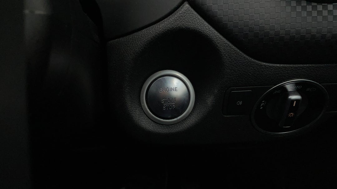 2016 Mercedes-benz A200 1.6 Dct, Automatic, 72593 km, Keyless / Button Start