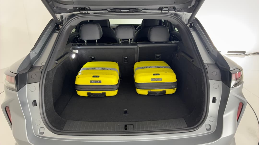 2025 Omoda 9 Shs Virtue AWD, Automatic, 14629 km, Boot Inside View with Luggage