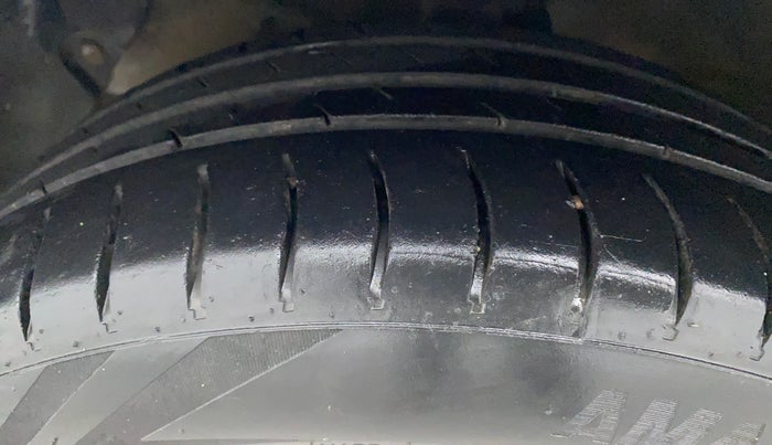 2015 Hyundai Grand i10 ASTA 1.2 KAPPA VTVT, Petrol, Manual, 96,610 km, Left Front Tyre Tread