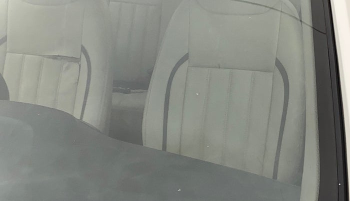 2015 Hyundai Grand i10 ASTA 1.2 KAPPA VTVT, Petrol, Manual, 96,610 km, Front windshield - Minor spot on windshield