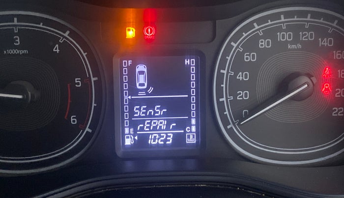 2018 Maruti Vitara Brezza VDI, Diesel, Manual, 70,921 km, Infotainment system - Parking sensor not working