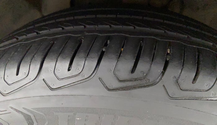 2018 Ford Ecosport TITANIUM 1.5L DIESEL, Diesel, Manual, 87,256 km, Left Front Tyre Tread