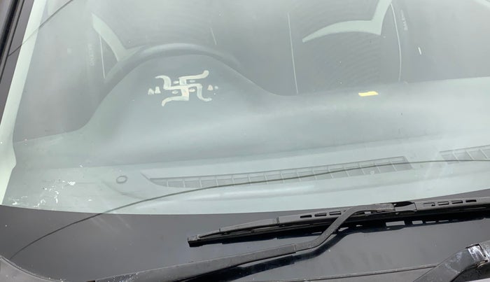 2017 Maruti Baleno ZETA PETROL 1.2, Petrol, Manual, 83,255 km, Front windshield - Minor spot on windshield