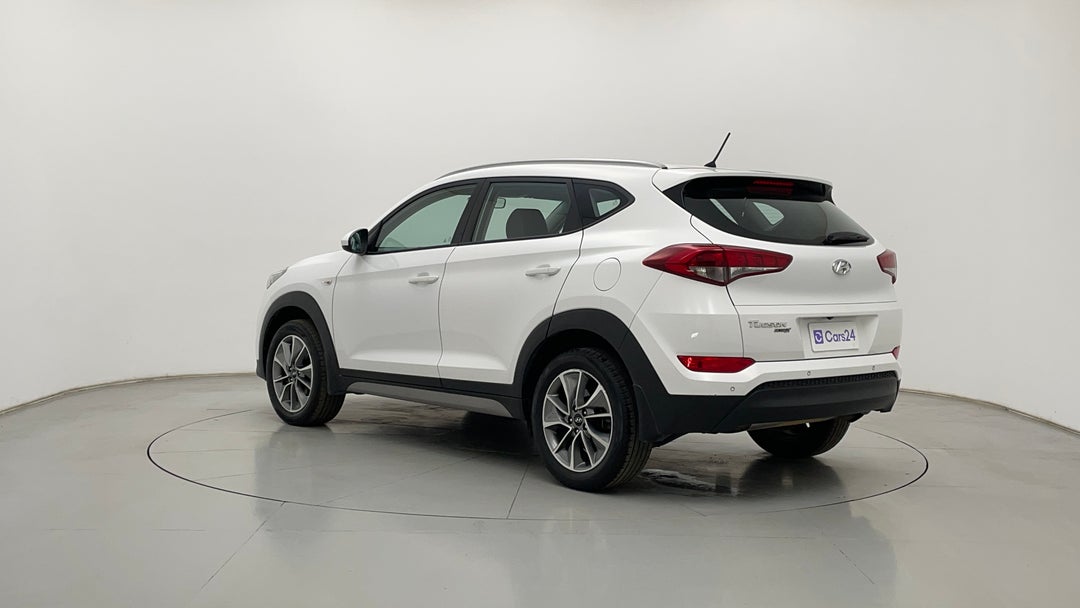 Left Back Diagonal (45- Degree) View