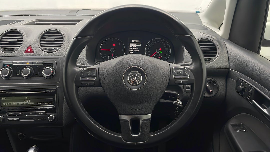 2015 Volkswagen Caddy Tdi250 Trendline, Automatic, 121203 km, Steering Wheel Close-up