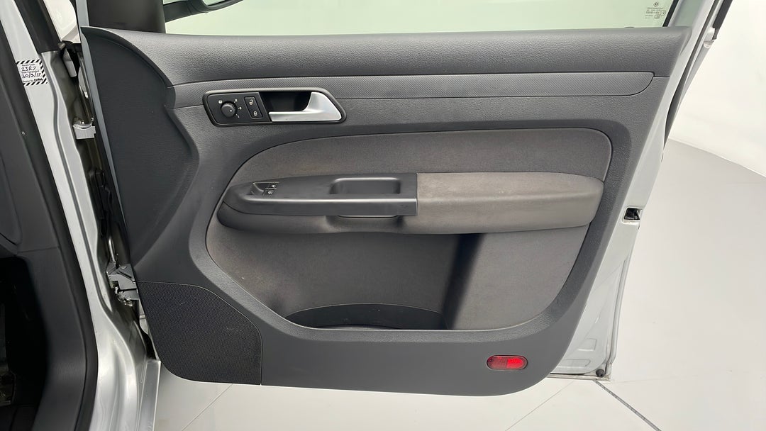 2015 Volkswagen Caddy Tdi250 Trendline, Automatic, 121203 km, Speaker View