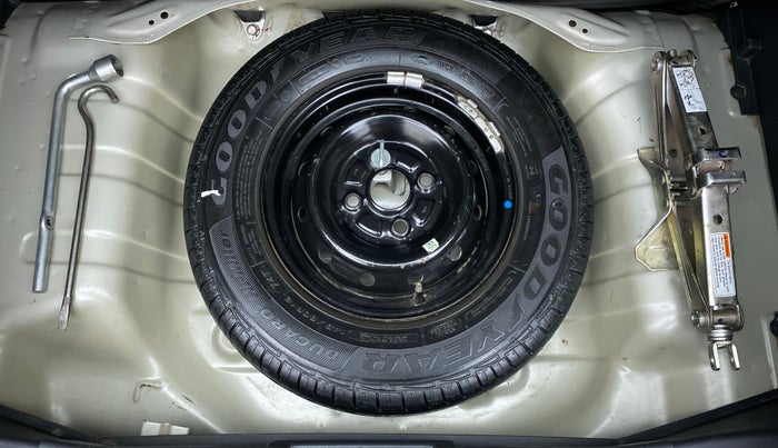 2018 Maruti Alto 800 LXI, Petrol, Manual, 18,065 km, Spare Tyre