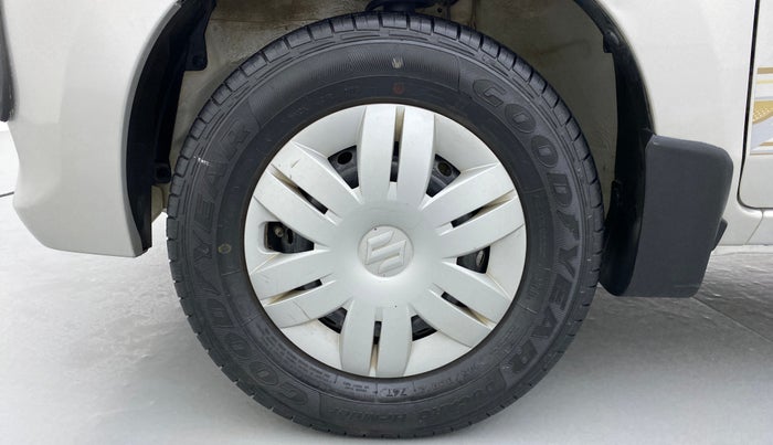 2018 Maruti Alto 800 LXI, Petrol, Manual, 18,065 km, Left Front Wheel