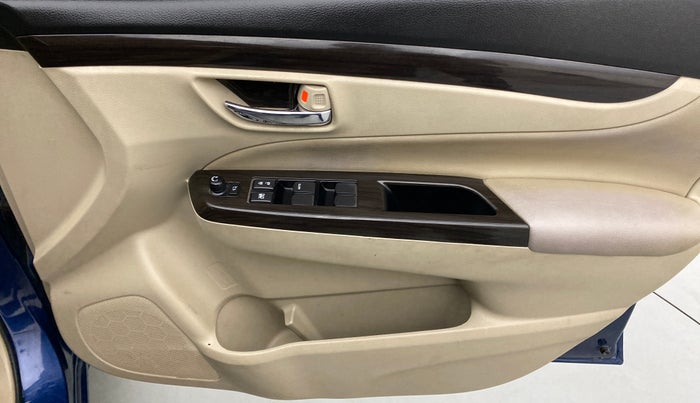 2018 Maruti Ciaz ZETA 1.4  AT PETROL, Petrol, Automatic, 59,079 km, Driver Side Door Panels Control