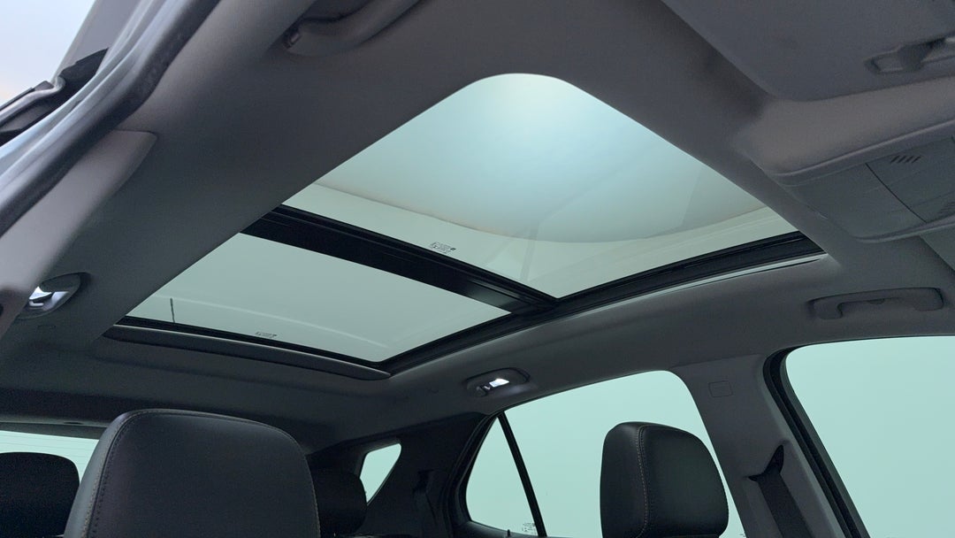 Interior Sunroof/Moonroof