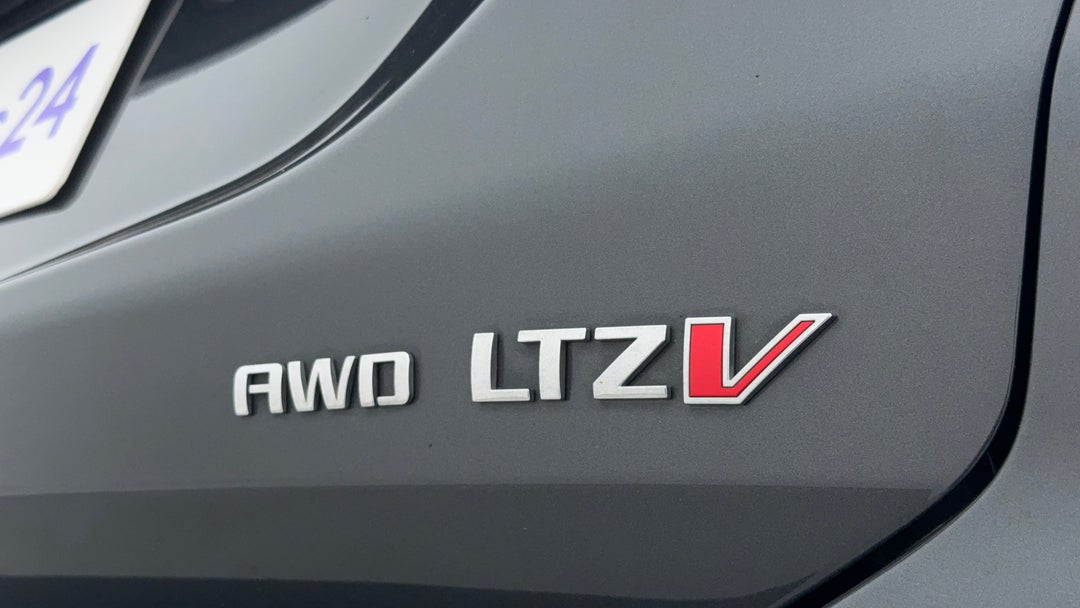 Badge (Boot Right Side)