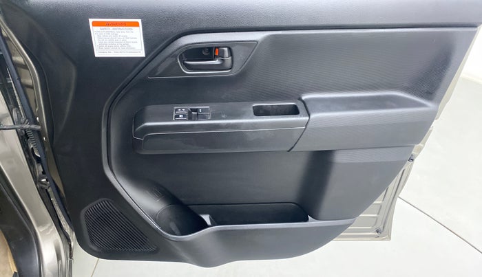 2021 Maruti New Wagon-R 1.0 Lxi (o) cng, CNG, Manual, 36,016 km, Driver Side Door Panels Control