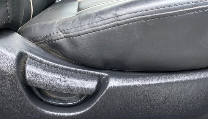 2020 Hyundai Xcent S 1.2, Petrol, Manual, 32,256 km, Driver Side Adjustment Panel