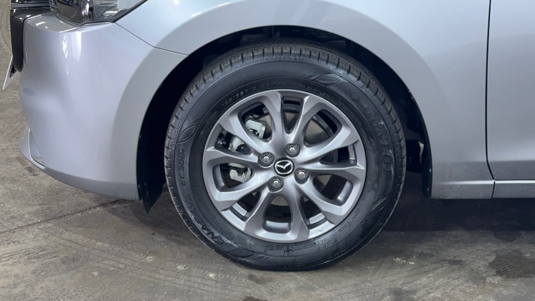 2024 Mazda Mazda2 G15 Pure, Automatic, 5790 km, Left Front Wheel