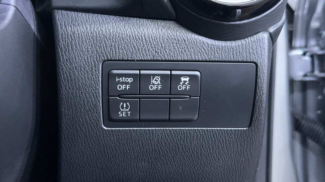 2024 Mazda Mazda2 G15 Pure, Automatic, 5790 km, Utility Switches/Buttons