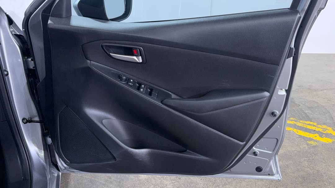 2024 Mazda Mazda2 G15 Pure, Automatic, 5790 km, Speaker View