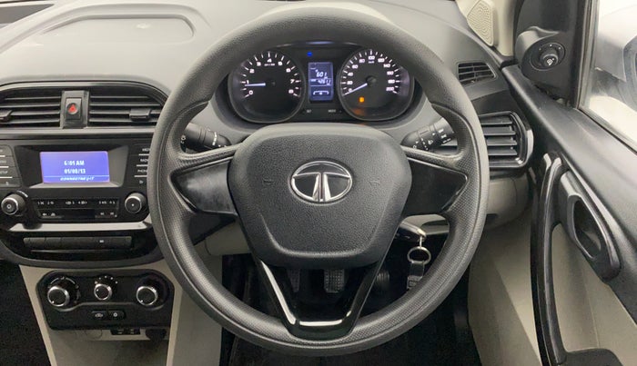 2018 Tata Tiago XT 1.2 REVOTRON, Petrol, Manual, 42,566 km, Steering Wheel Close Up