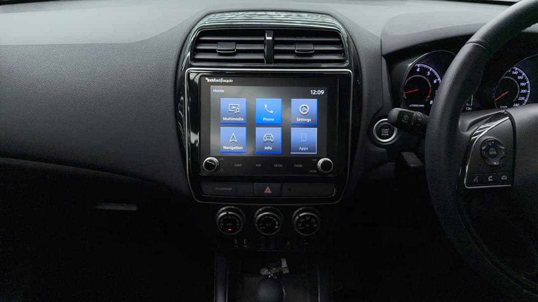 2023 Mitsubishi ASX Exceed (2WD), Automatic, 48132 km, Center Console