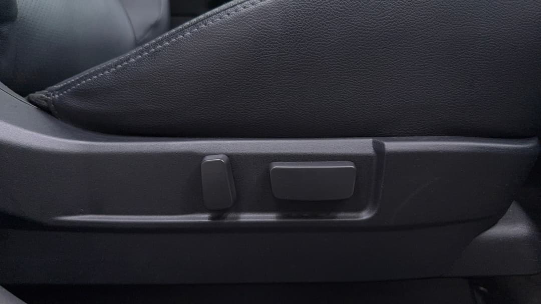 2023 Mitsubishi ASX Exceed (2WD), Automatic, 48132 km, Drivers Side Adjustment Panel