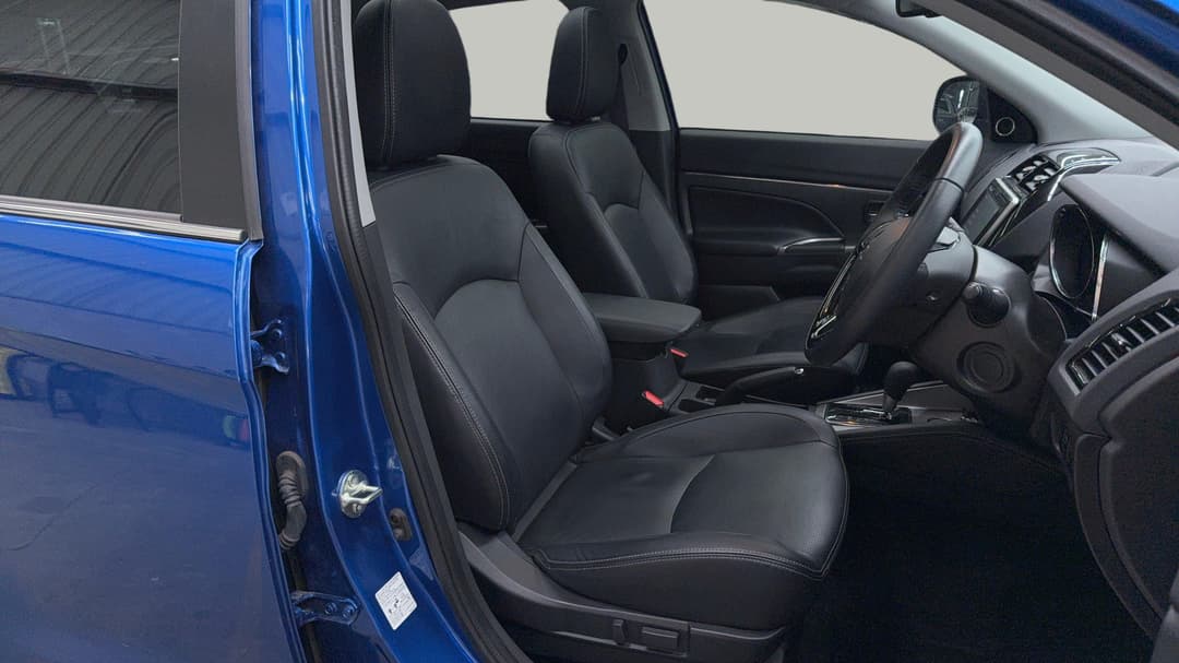 2023 Mitsubishi ASX Exceed (2WD), Automatic, 48132 km, Right Side Front Door Cabin View