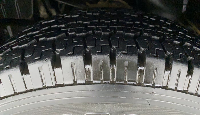 2018 Tata Hexa Varicor 320 XE, Diesel, Manual, 16,508 km, Left Front Tyre Tread