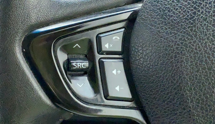 2018 Tata Hexa Varicor 320 XE, Diesel, Manual, 16,508 km, Steering wheel - Sound system control not functional