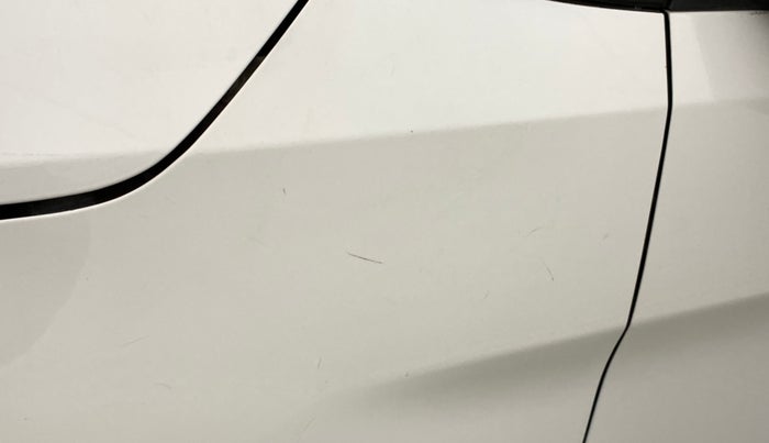 2016 Hyundai Creta 1.6 SX PLUS PETROL, Petrol, Manual, 82,962 km, Left fender - Minor scratches