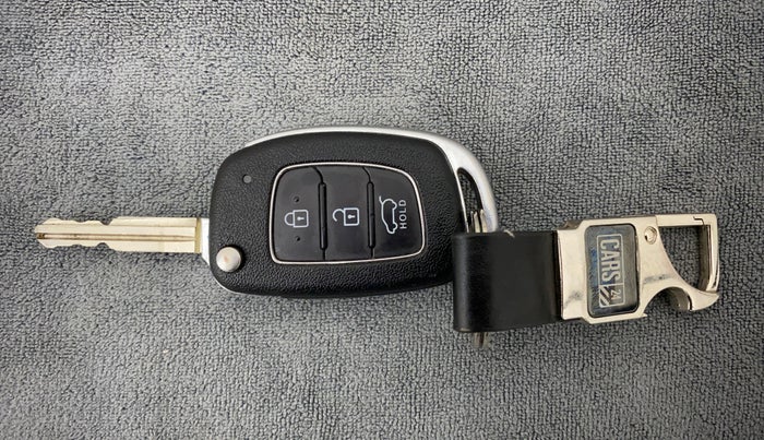 2015 Hyundai i20 Active 1.2 S, Petrol, Manual, 67,620 km, Key Close Up