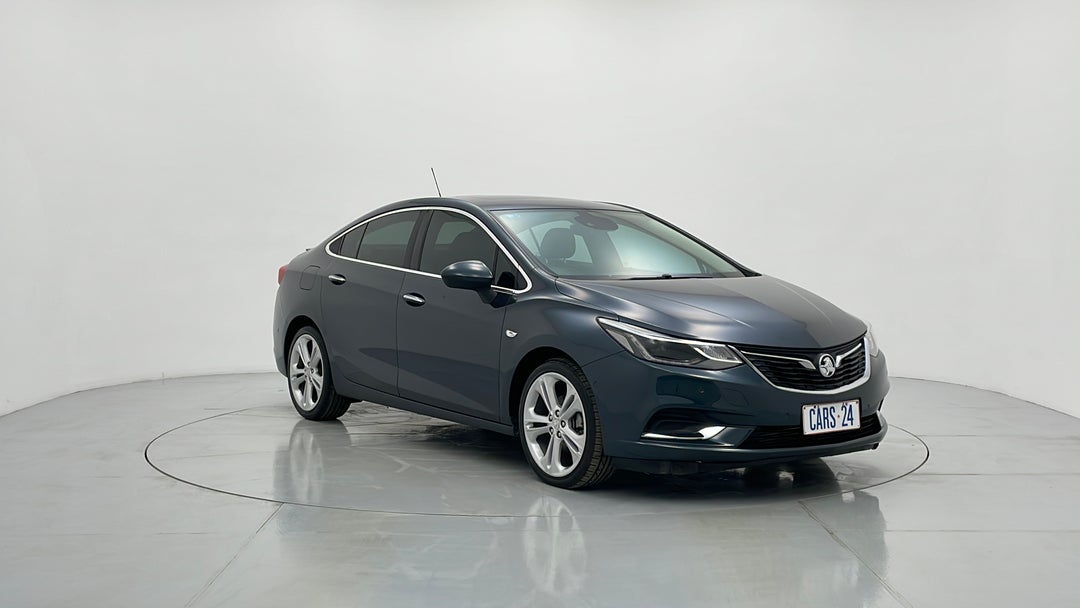 Right Front Diagonal (45- Degree) View