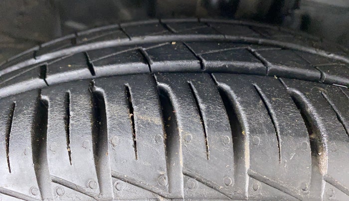 2021 Datsun Redi Go T (O), Petrol, Manual, 13,156 km, Right Front Tyre Tread