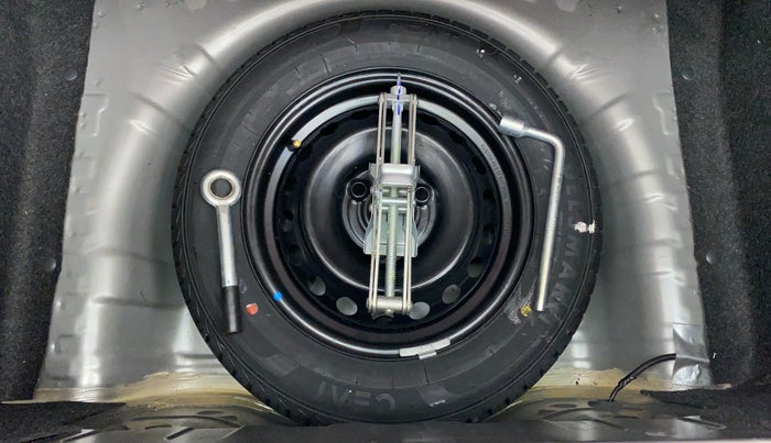 2021 Datsun Redi Go T (O), Petrol, Manual, 13,156 km, Spare Tyre