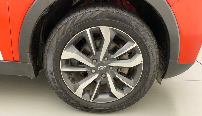 2019 Mahindra XUV300 W8 (O) 1.2 PETROL, Petrol, Manual, 58,737 km, Right Front Wheel