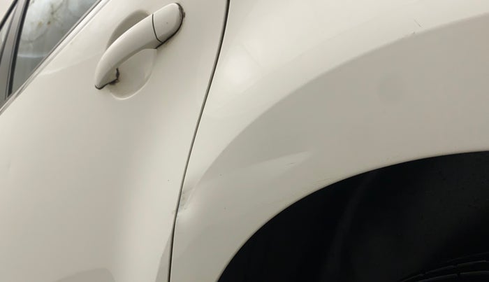 2011 Volkswagen Polo HIGHLINE1.2L, Petrol, Manual, 92,316 km, Left quarter panel - Slightly dented
